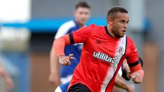 Luton striker Carlton Morris